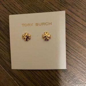 Kira Small Stud Earrings | Tory Burch